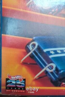 1993 Vintage Hot Wheels Mongoose & Snake Drag Race Set Brand New