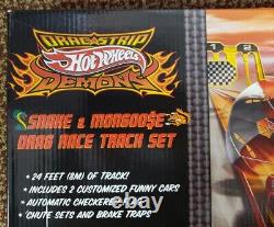 2009 Hot Wheels Drag Strip Demons Snake & Mongoose Drag Race Track Set