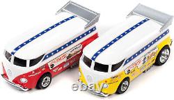 AUTO WORLD HOT WHEELS 13ft SNAKE VS MONGOOSE PRO 164 DRAG RACING STRIP VW BUSES