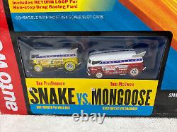 Auto World 31 Feet Hot Wheels Snake vs Mongoose Pro Racing Dragstrip Set CHASE