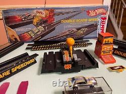 DON'T-B- SCARED! (RARE) HW DOUBLE SCARE SPEEDWAY DRAG RACE SET WithNEAR MINT CAR