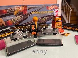 DON'T-B- SCARED! (RARE) HW DOUBLE SCARE SPEEDWAY DRAG RACE SET WithNEAR MINT CAR