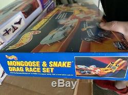 Hot Wheels 25th Anniversary Mongoose and Snake Drag Race Set 11644 NOS