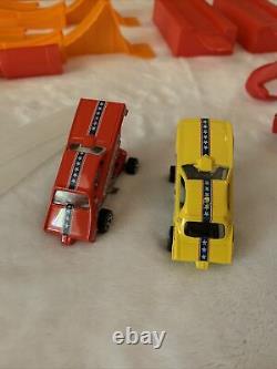 Hot Wheels Classics Mongoose & Snake Drag Race Set Complete With2 Cars Extra Track