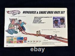 Hot Wheels Classics Mongoose & Snake Drag Race Set VOLKSWAGEN Bus 2005 HTF