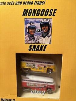 Hot Wheels Classics Mongoose & Snake Drag Race Set Volkswagen Bus MIB 2005 (B72)