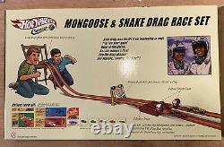 Hot Wheels Classics Mongoose & Snake VW Bus Drag Race Track Set MIB