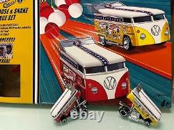 There's A Snake On The Bus! Nm Mattel Hw Classics Mongoose & Snake Drag Bus Set