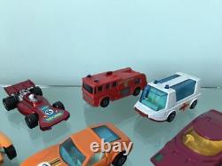 Course de voitures miniatures Matchbox : Ensemble avec voiture de remorquage, Porsche Buggy, camion de pompiers et ambulance