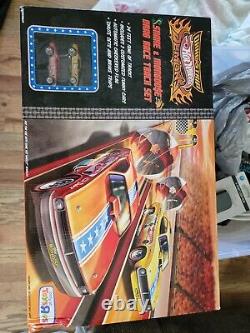 Ensemble de Piste Demons Drag Strip Hot Wheels Snake et Mongoose SCELLÉ