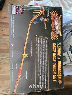 Ensemble de Piste Demons Drag Strip Hot Wheels Snake et Mongoose SCELLÉ