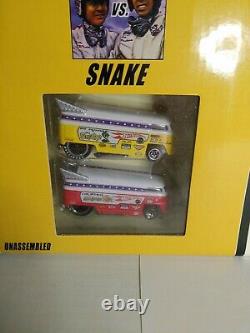 Hot Wheels Classics Mongoose & Snake Vw Drag Bus Race Set #j4225 Nrfb 2005 164