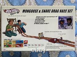 Hot Wheels Mongoose And Snake Drag Race Set (2) Véhicules Vw Drag Bus Personnalisés
