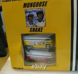 Hot Wheels Seeled Snake & Mongoose Drag Race Set Avec 2 Vw Drag Buses (box Damage)
