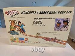 Hot Wheels Vw Drag Bus. Classic's Mongoose & Snake Drag Race Set. Menthe En Boîte