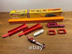 Set d'action Vintage 1967 Hot Wheels Strip avec le dragster Red Alert