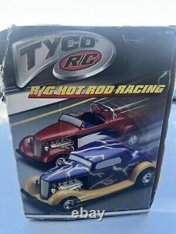 Vtg. 1999 Mattel Tyco R/C Hot Rod Drag racing 2 Hot Rods Boîte d'origine Testé et fonctionnel